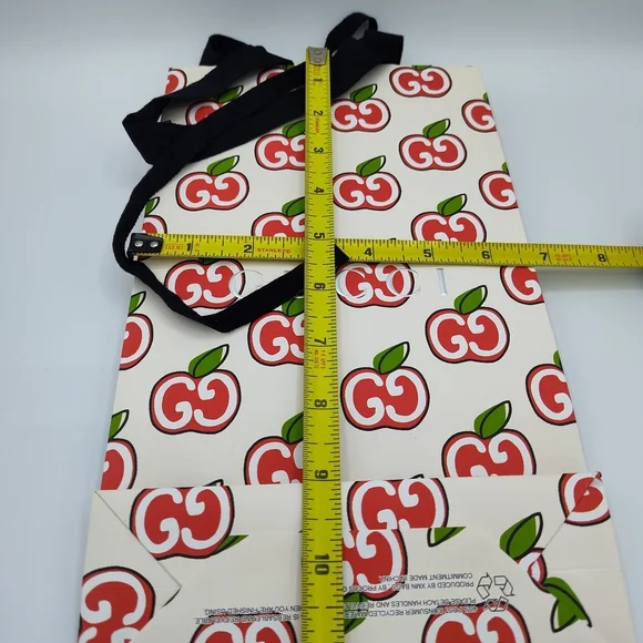 GUCCI Apple Print Gift Bag | Rare GG Apple Logo Shopping Packaging Collector - Picture 9 of 10